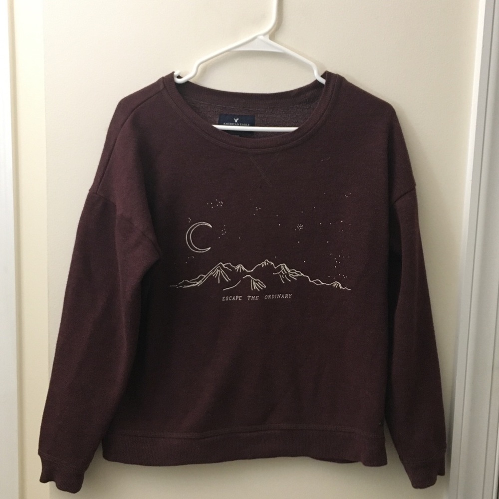 Burgundy sweatshirt